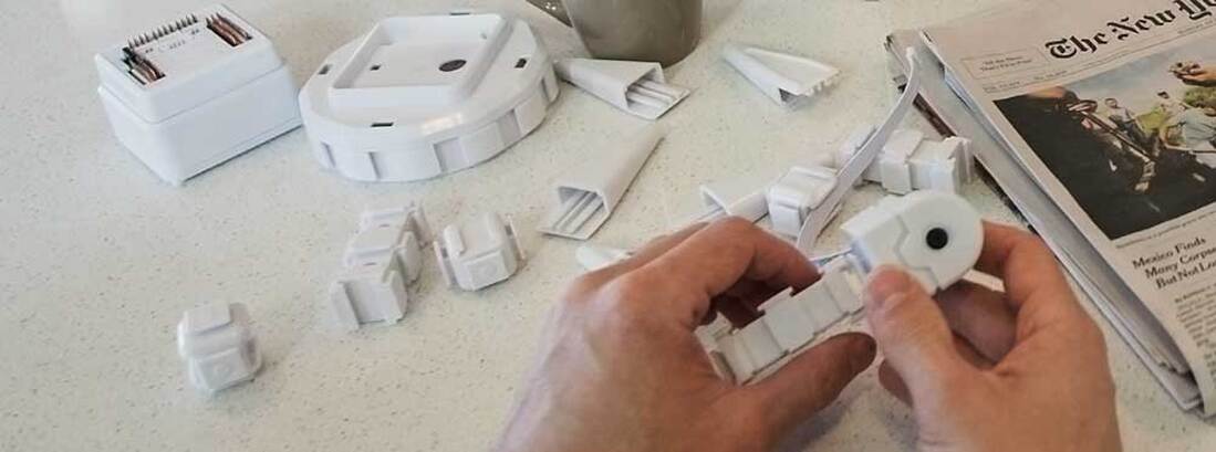e z bits being manipulated and clipped together.